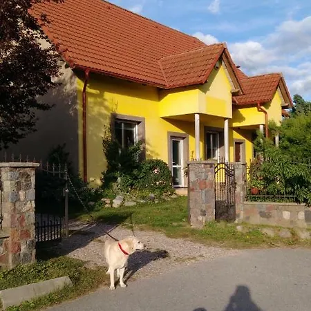 Slaw Jacuzzi Bilard דירה Ustarbowo